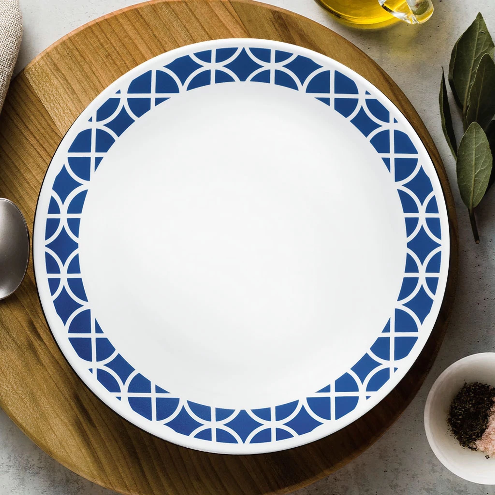 Corelle Cobalt Circles 12-piece Mugless Dinnerware Set. Service of 4 - Image 4